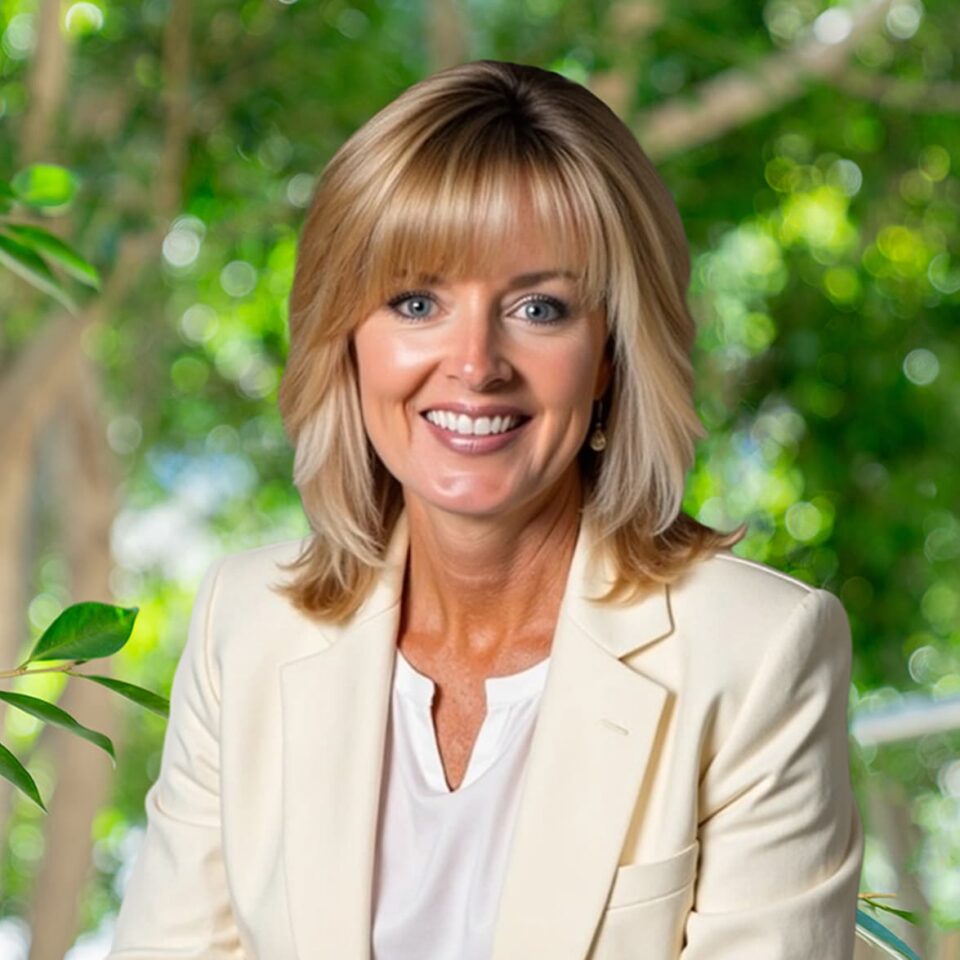 Lisa Chandler professional headshot
